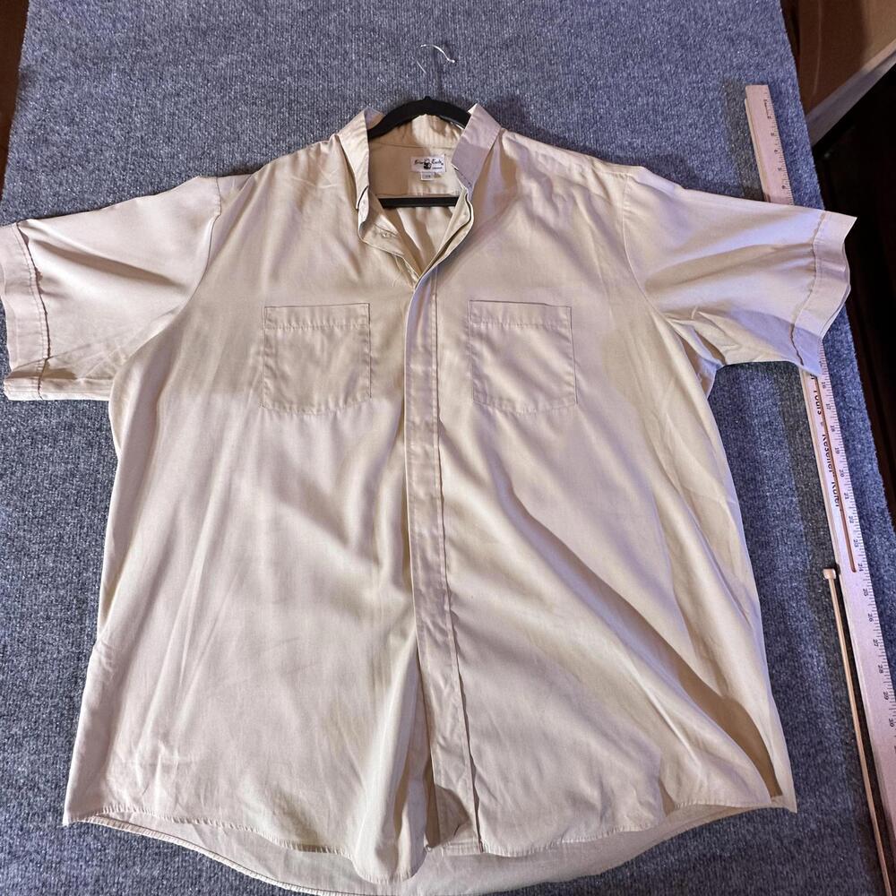 Friar Tuck Mens Beige Short Sleeve Button Up Shirt Size 17.5 C8723
